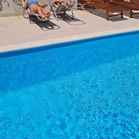 Apartment Natua Krvavica